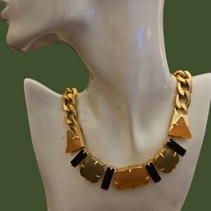 VINCE CAMUTO Ethereal Geometric Acrylic Gem Statement Chain Necklace